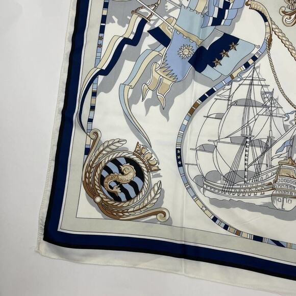 2/$30 NEW Cream Navy Blue Nautical Antique Gold Baroque Printed Silky Fashion … - Picture 4 of 9